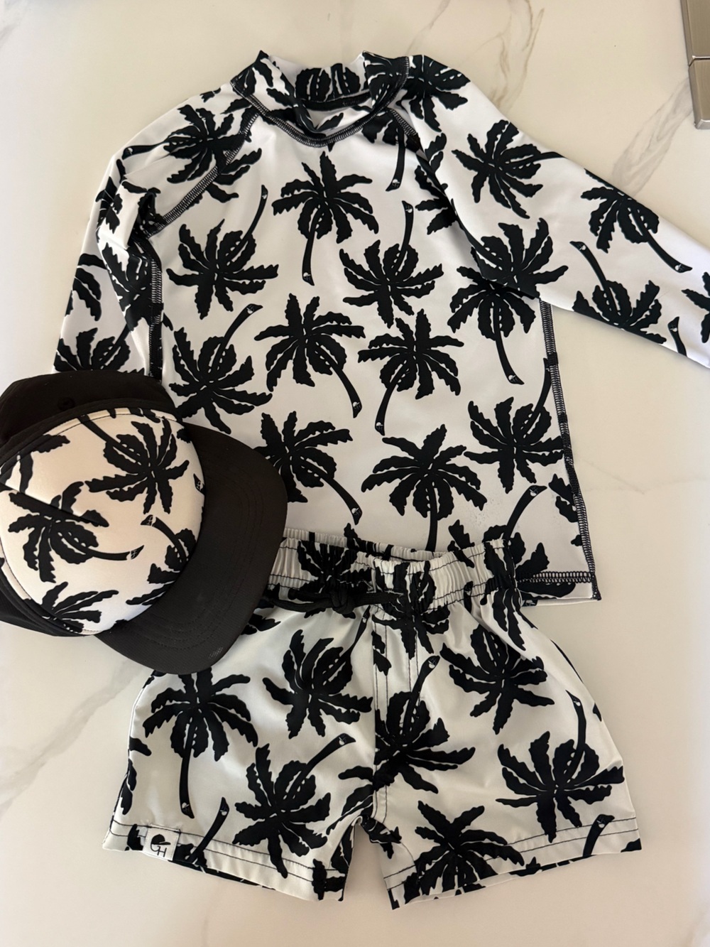 George Hats Toddler boy Black & White Palm-Print Swim Trunks, Rash Guard & hat